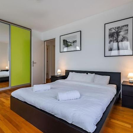Modern Spacious Flat With A Terrace And A Parking Praga Zewnętrze zdjęcie